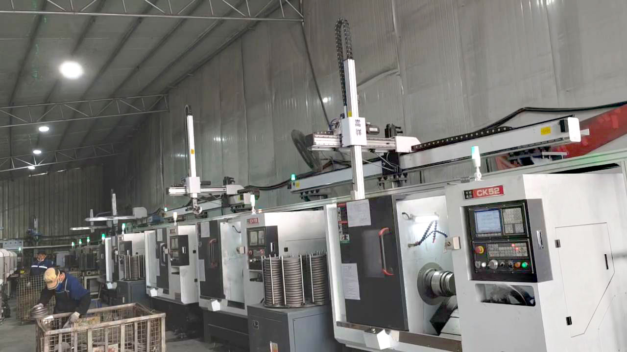 清远客户8工位转盘式储料仓与桁架机械手联机自动化实拍